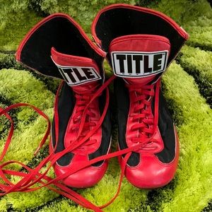 TITLE Speed-Flex Encore Mid Boxing Shoes Red/BLK